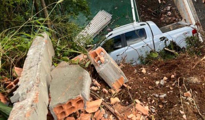 Saída de pista no bairro Niterói em Seara