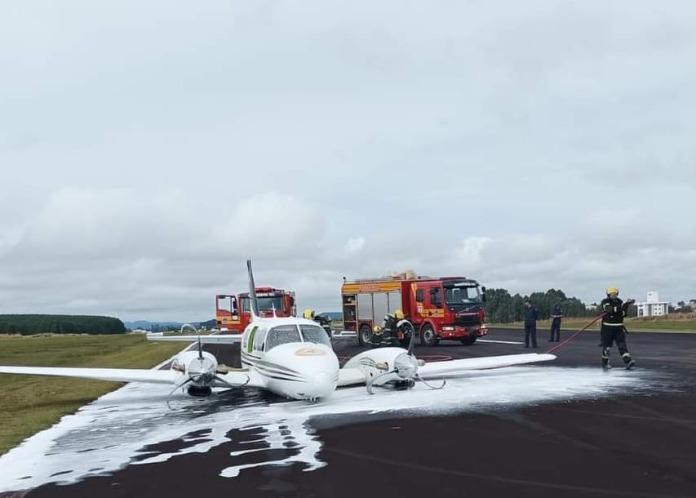 URGENTE: Avião do governo de SC faz pouso de emergência no Meio-Oeste