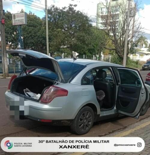 Veículo com mais de R$ 23 mil em débitos é apreendido pela Polícia Militar no Oeste de SC