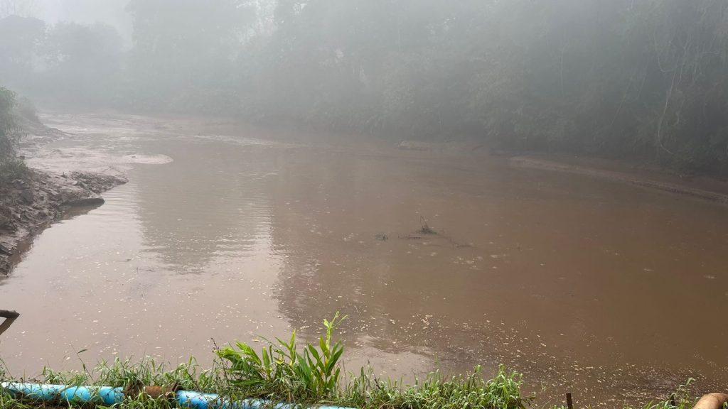 Despejo de dejetos suínos no rio Caçador interrompe abastecimento da Casan em Seara