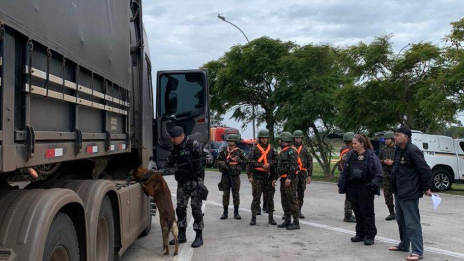Fronteira de Santa Catarina é fechada pelo Exército;