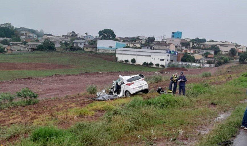 Mãe e filha de 4 anos morrem em acidente na BR-282