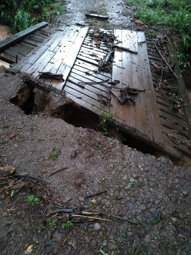 Chuva forte causa estragos e bloqueia estradas em Seara e região