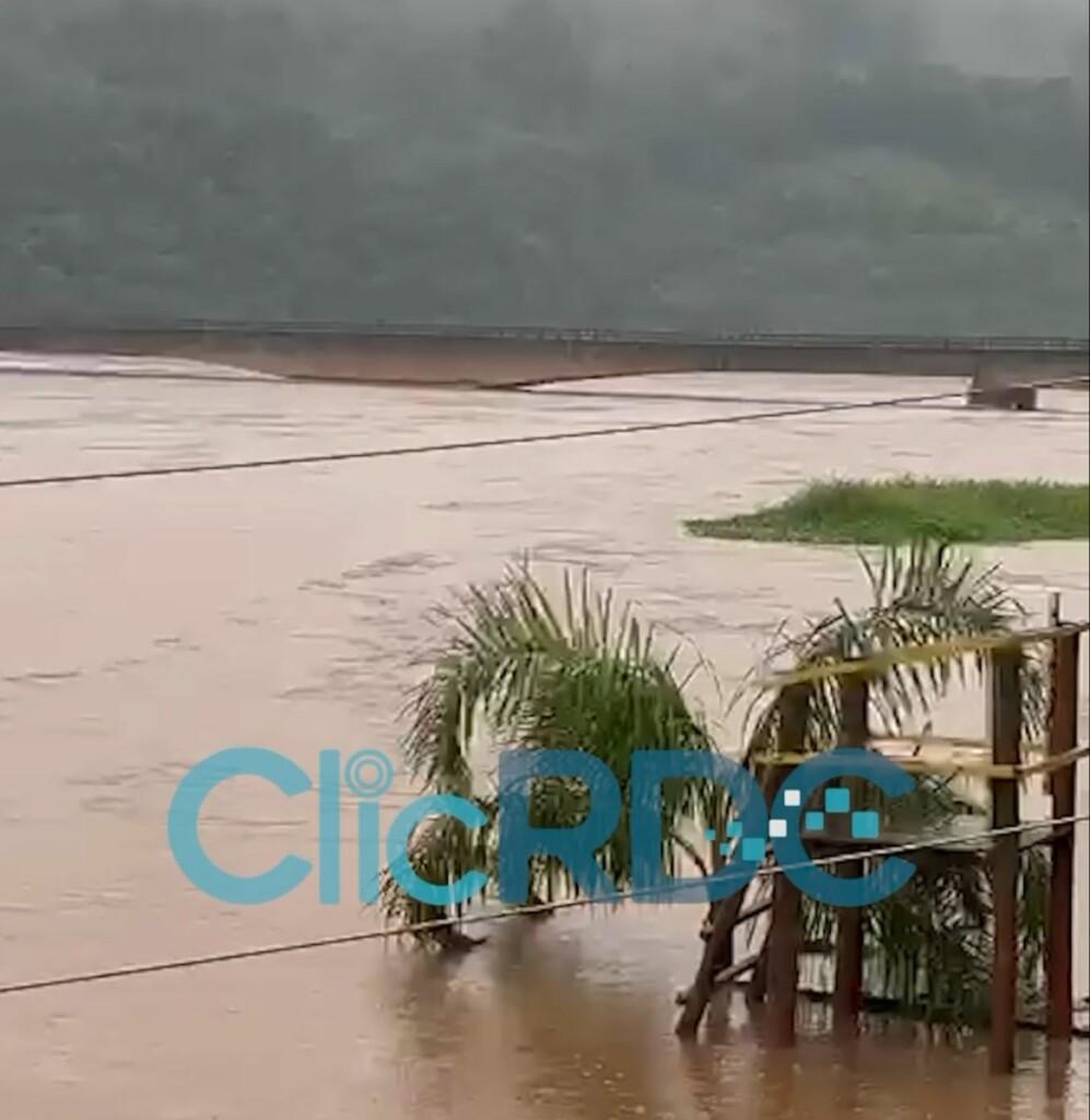 VÍDEO: Água continua a subir no Porto Goio-Ên em Chapecó