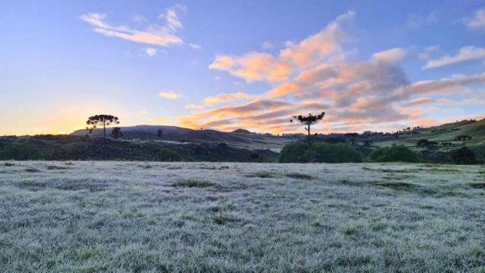 O frio deve chegar a região com temporais e temperaturas mais baixas no Oeste