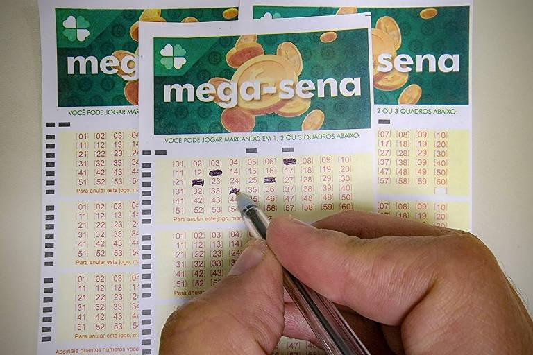 Aposta do Oeste fica a um número da Mega-Sena; bilhete do RJ leva sozinho mais de R$ 131 mi