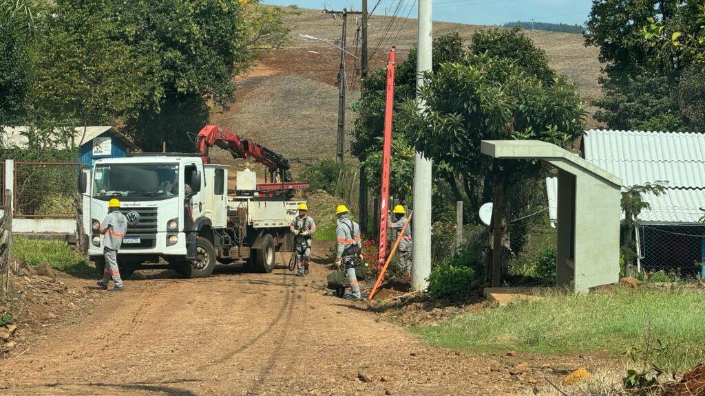 Trabalhador fica ferido após sofrer queda no interior de Chapecó