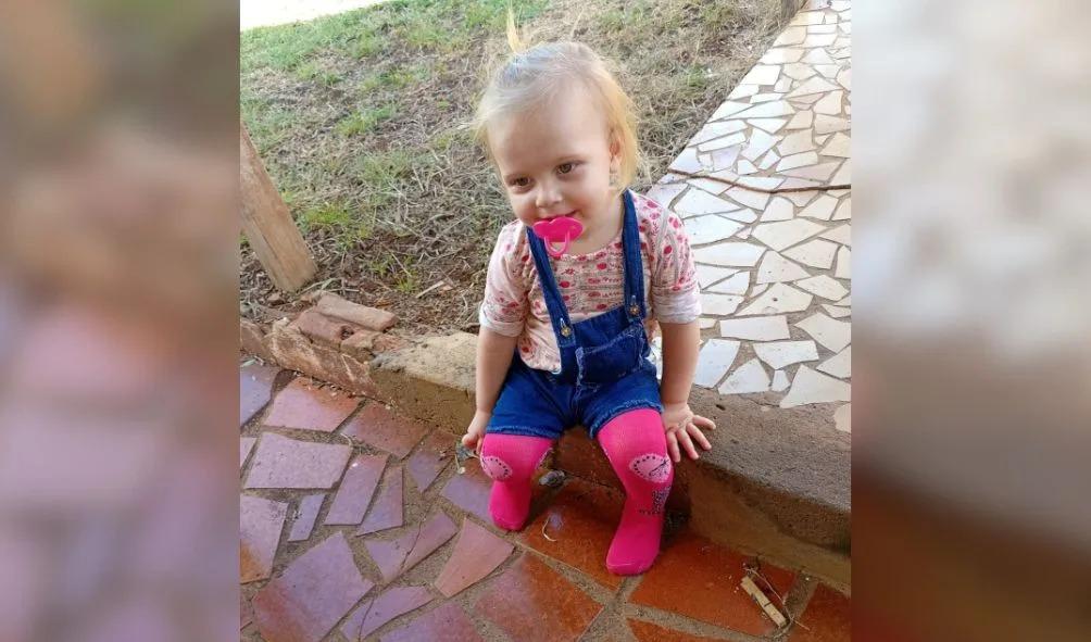 Corpo de menina de 1 ano e 9 meses, morta pelo próprio pai, é encontrado