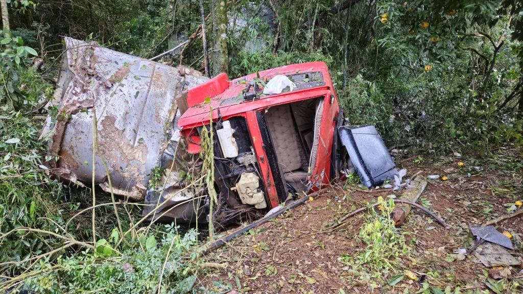 Grave acidente deixa uma vítima fatal próximo a ponte do Contorno Viário de Seara