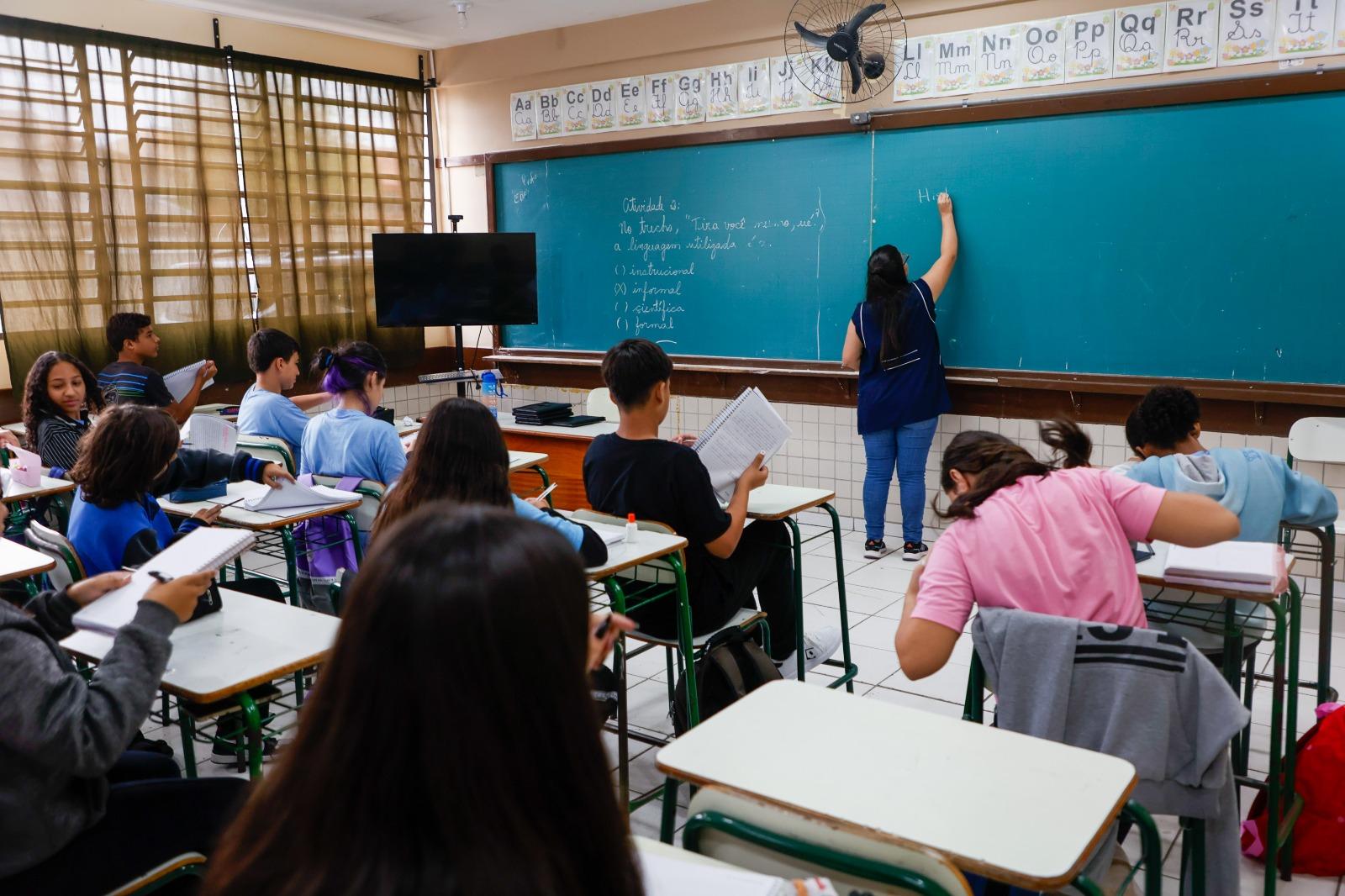 Escolas de Arabutã e Lindóia do Sul entre as dez melhores de SC no Enem 2024