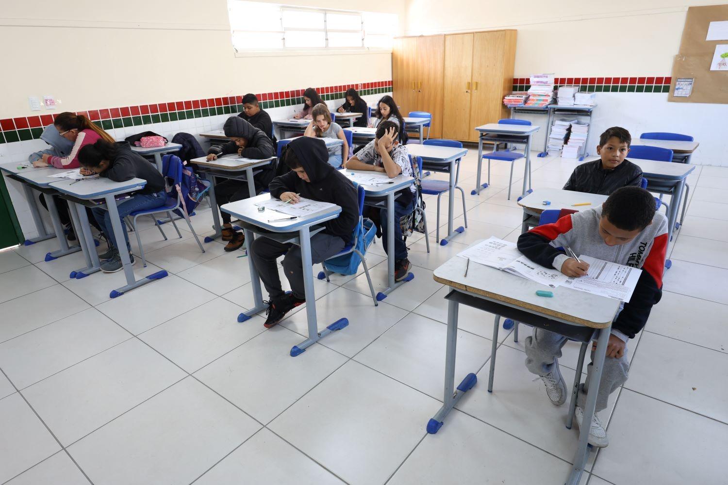 Mais de 128 mil alunos fazem simulados de avaliação da aprendizagem na rede estadual