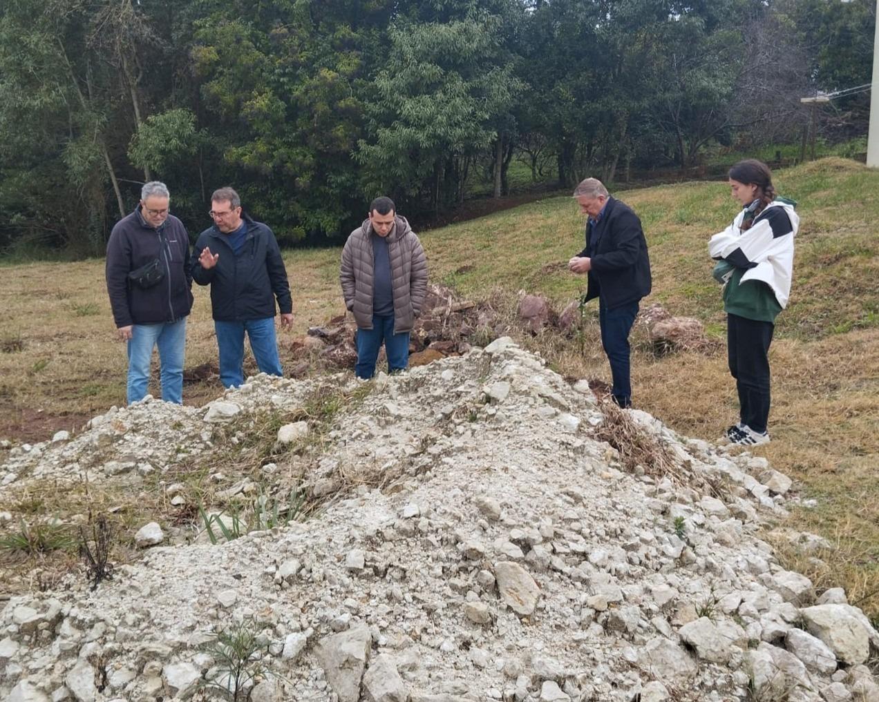 Vargeão recebe pesquisadoras italianas para discutir impactos de meteoro