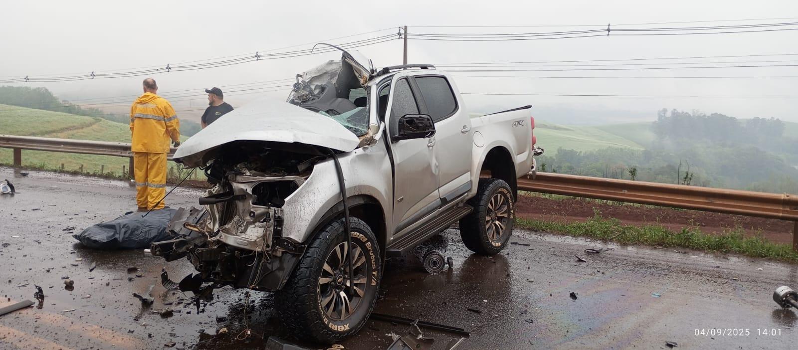 Acidente entre veículos causa morte de motorista na BR-282