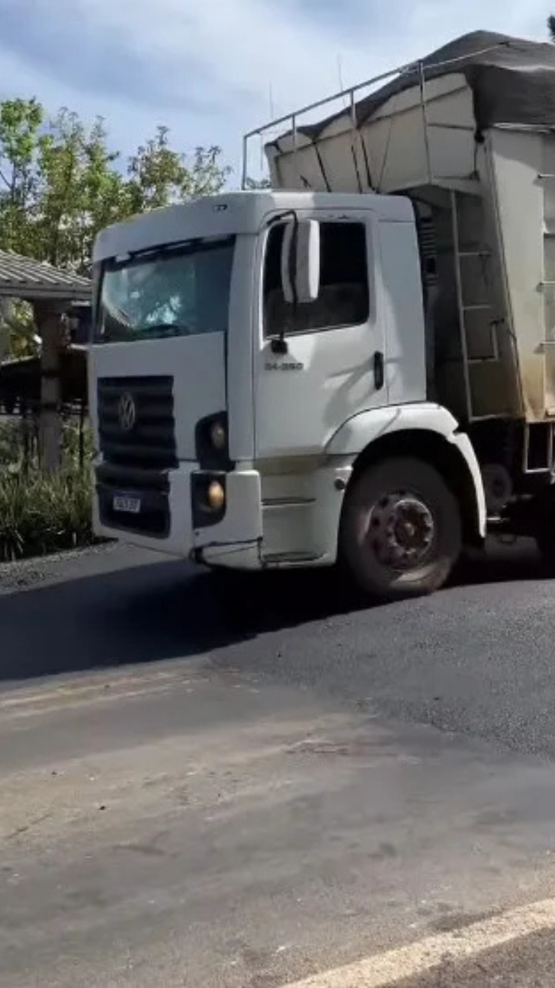 Faixa elevada é construída na SC-155, próximo ao trevo da cidade de Xavantina
