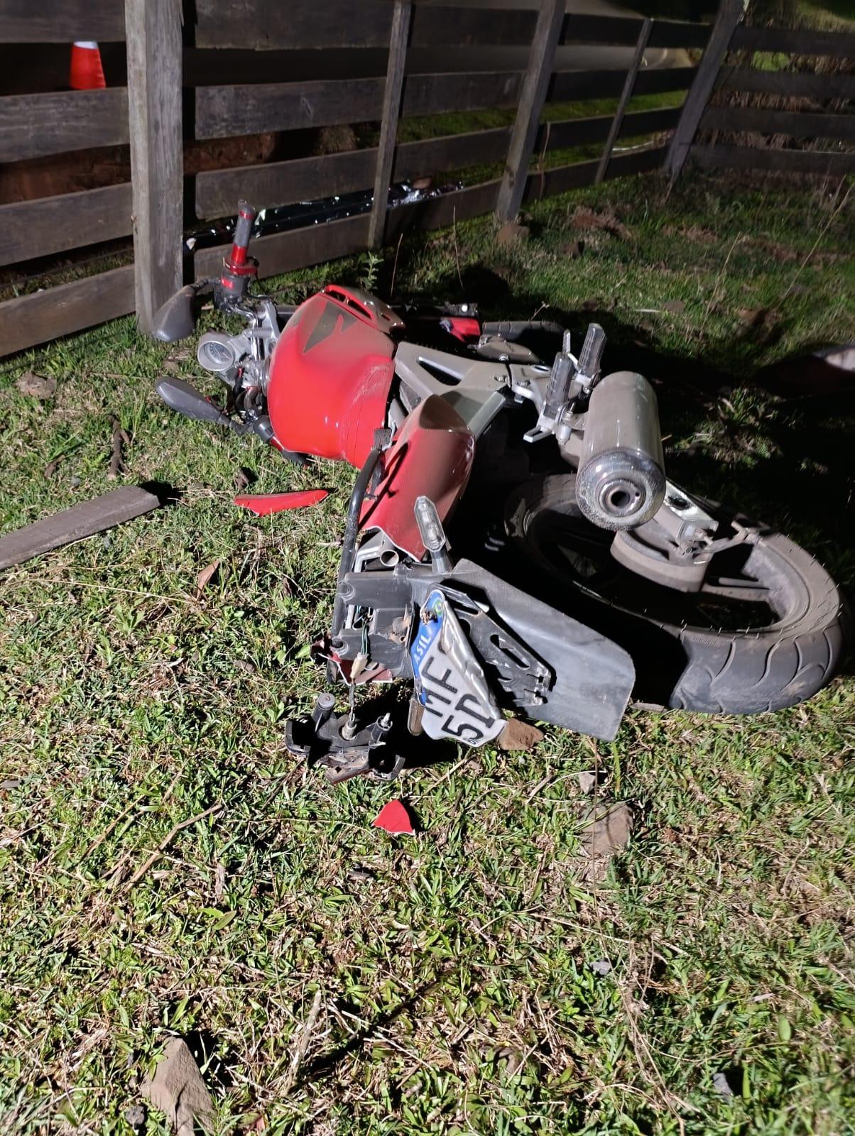 Motociclista de 18 anos morre em acidente no acesso ao Porto de Itá