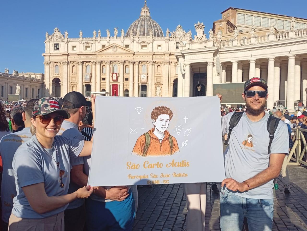 Paróquia de Irani recebe relíquia de São Carlo Acutis, canonizado nesta semana pelo papa Leão XIV