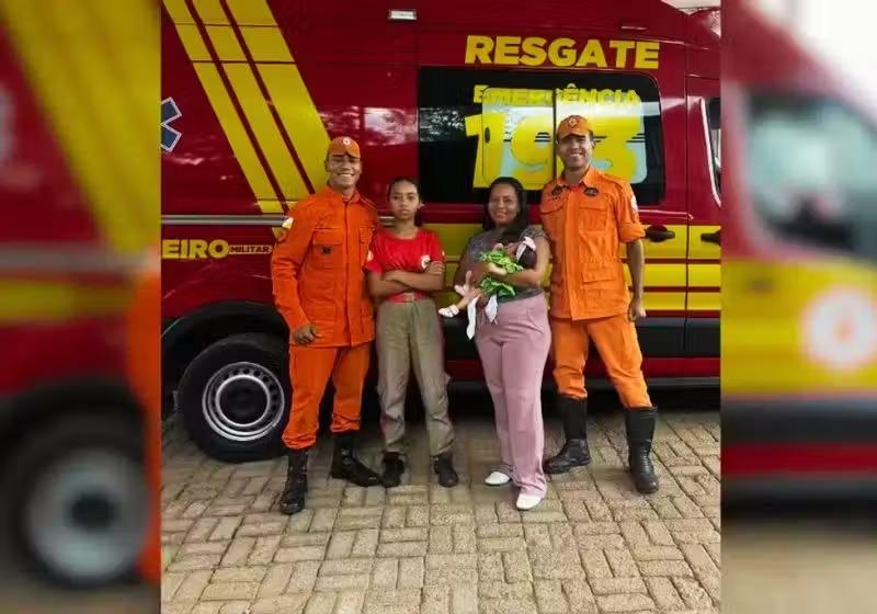 Garota de 13 anos salva a irmãzinha que estava sufocada; aprendeu com bombeiros