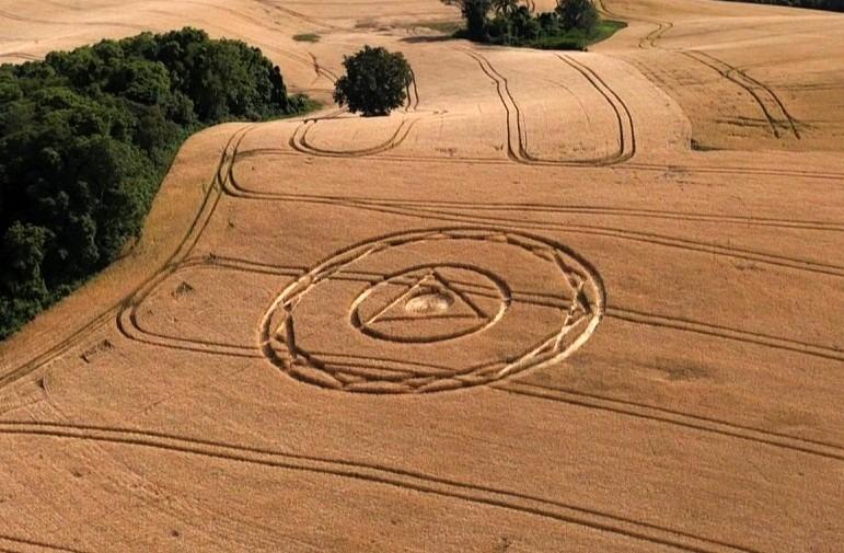 Ufólogo interpreta novo agroglifo de Ipuaçu como “mensagem de paz dos irmãos das estrelas”