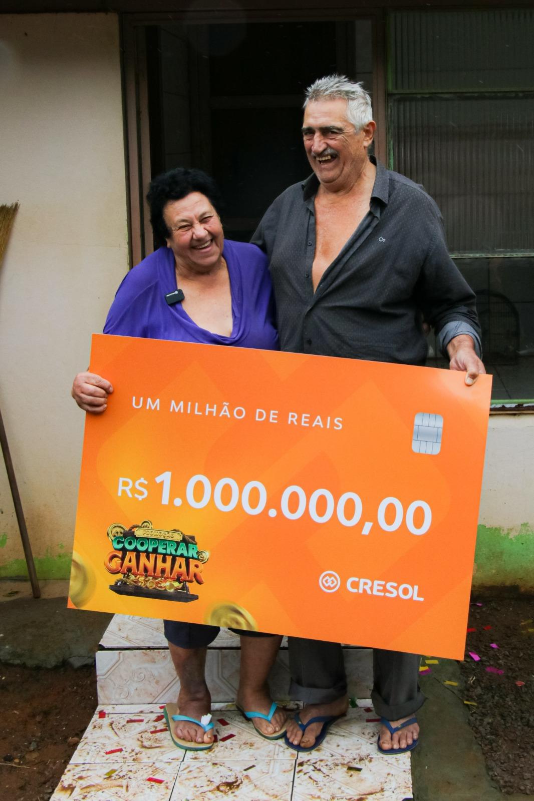 Emoção marca entrega de prêmio de R$ 1 milhão da Cresol no interior de Xavantina