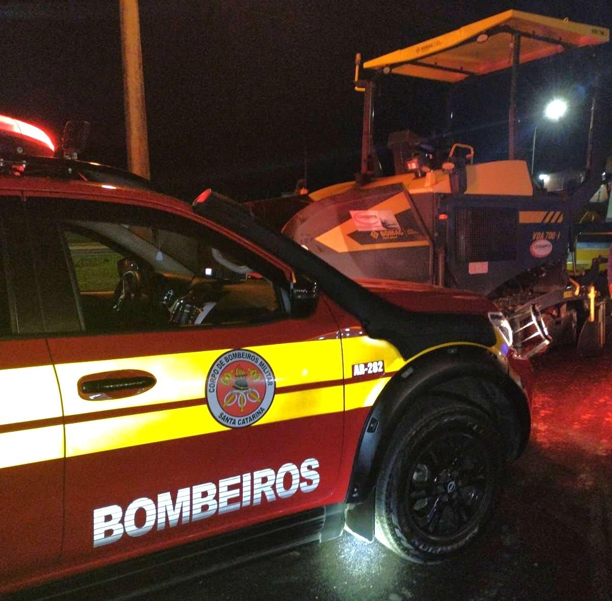 Trabalhador morre ao ficar preso em máquina de pavimentação asfáltica