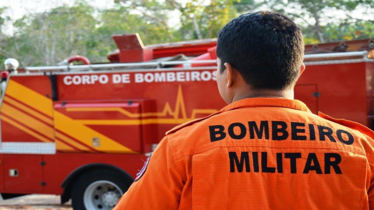 Corpo de Bombeiros abre 630 vagas em processo seletivo com salários acima de R$ 8 mil em SC