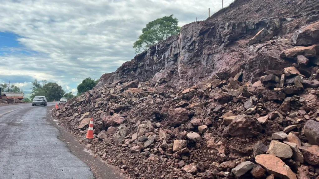 SC-283 entre Seara e Arvoredo terá detonações de rochas nesta semana