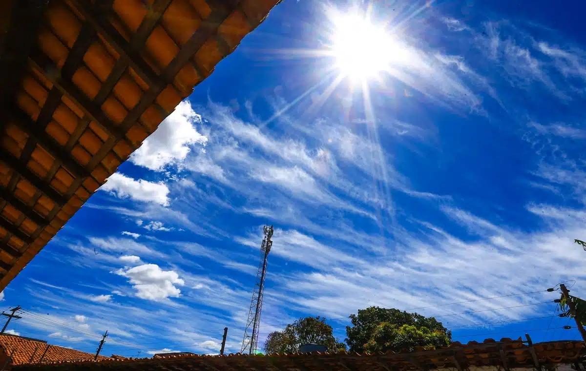 Fim de semana deve ter tempo ensolarado e temperaturas típicas de outono