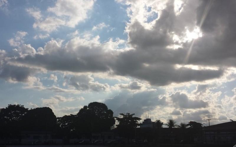 Fim de semana terá chuva, queda de temperatura e retorno do sol no Oeste