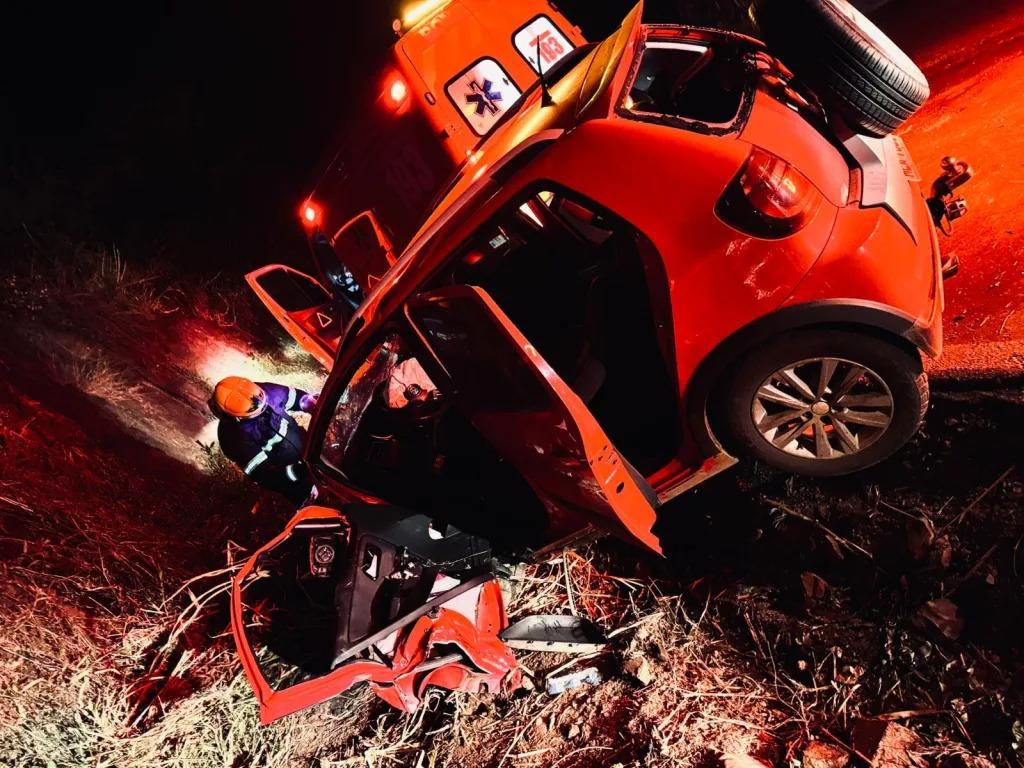 Grave capotamento deixa motorista ferido na SC-155 entre Seara e Xavantina