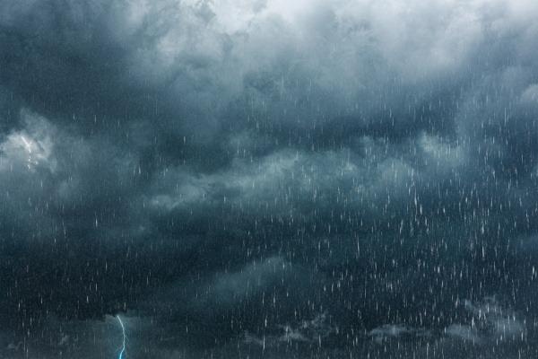 Temporais deixam Santa Catarina em alerta nesta segunda e terça-feira