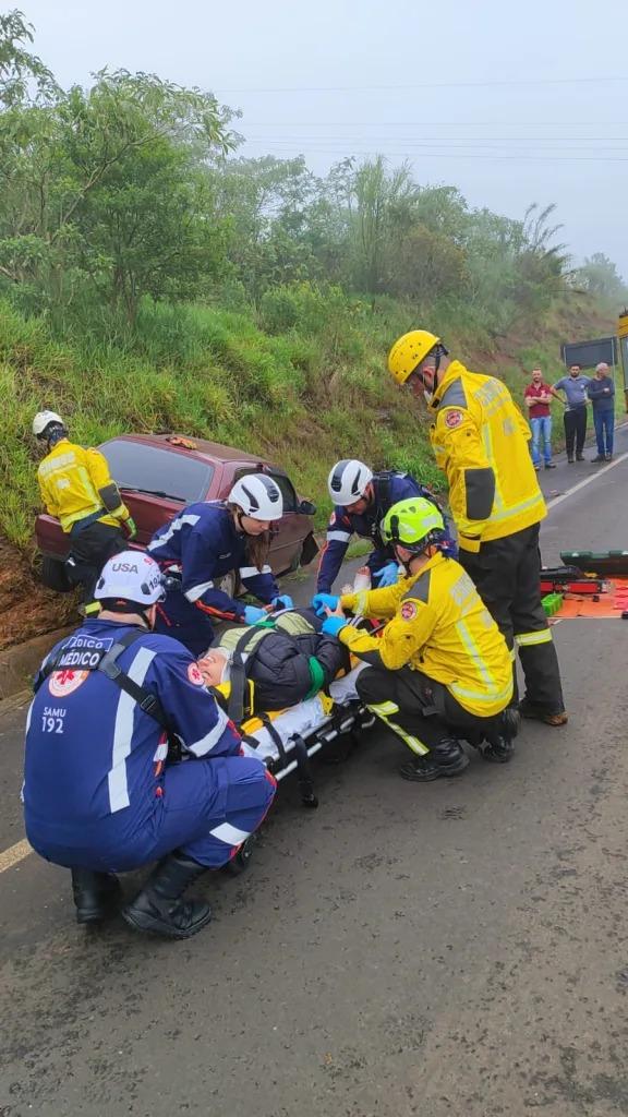 Mulher fica ferida em acidente na SC-283 em Chapecó, na saída para Seara